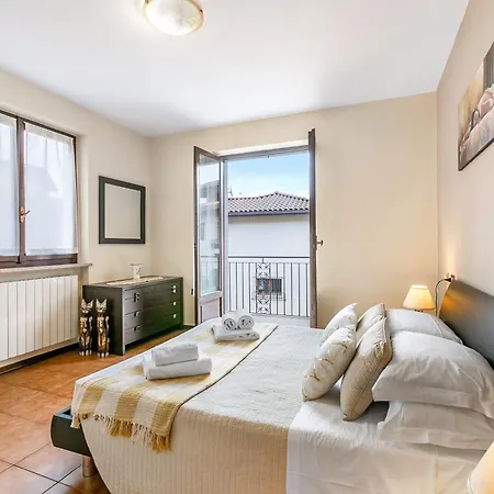 Sunset In Baveno: 1 Bed With Balcony - Happy Apartment *